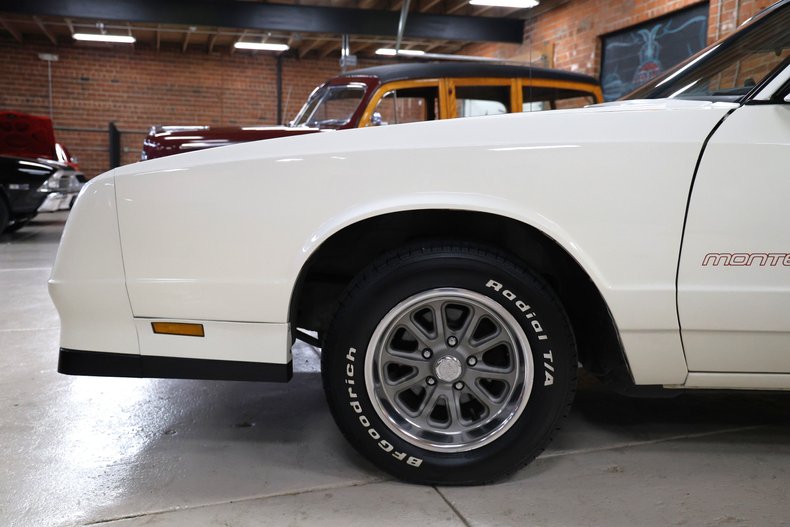 Chevrolet-Monte-carlo-1986-White-Burgundy-20