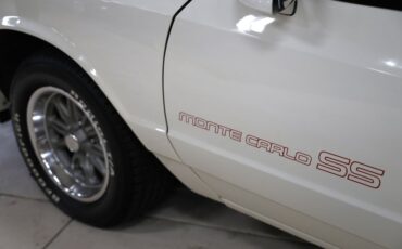 Chevrolet-Monte-carlo-1986-White-Burgundy-26