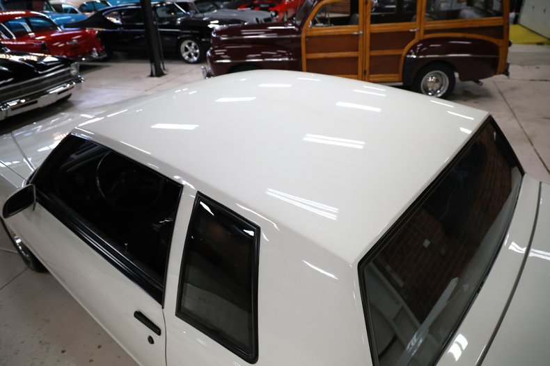 Chevrolet-Monte-carlo-1986-White-Burgundy-30