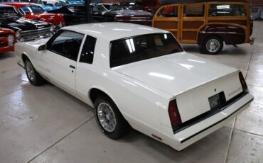 Chevrolet-Monte-carlo-1986-White-Burgundy-37