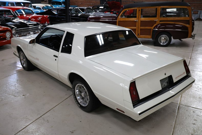 Chevrolet-Monte-carlo-1986-White-Burgundy-37