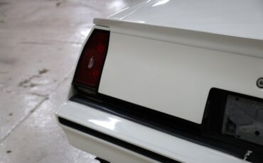 Chevrolet-Monte-carlo-1986-White-Burgundy-41