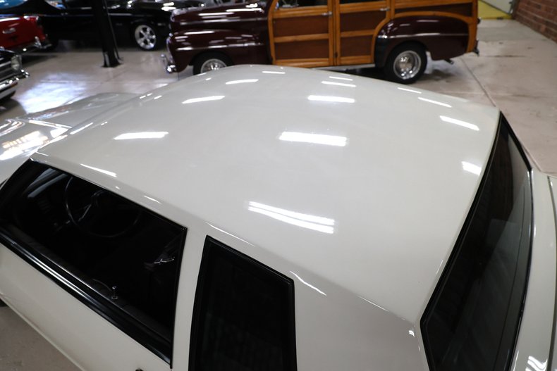 Chevrolet-Monte-carlo-1986-White-Burgundy-48