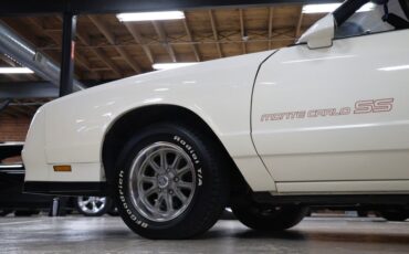 Chevrolet-Monte-carlo-1986-White-Burgundy-6