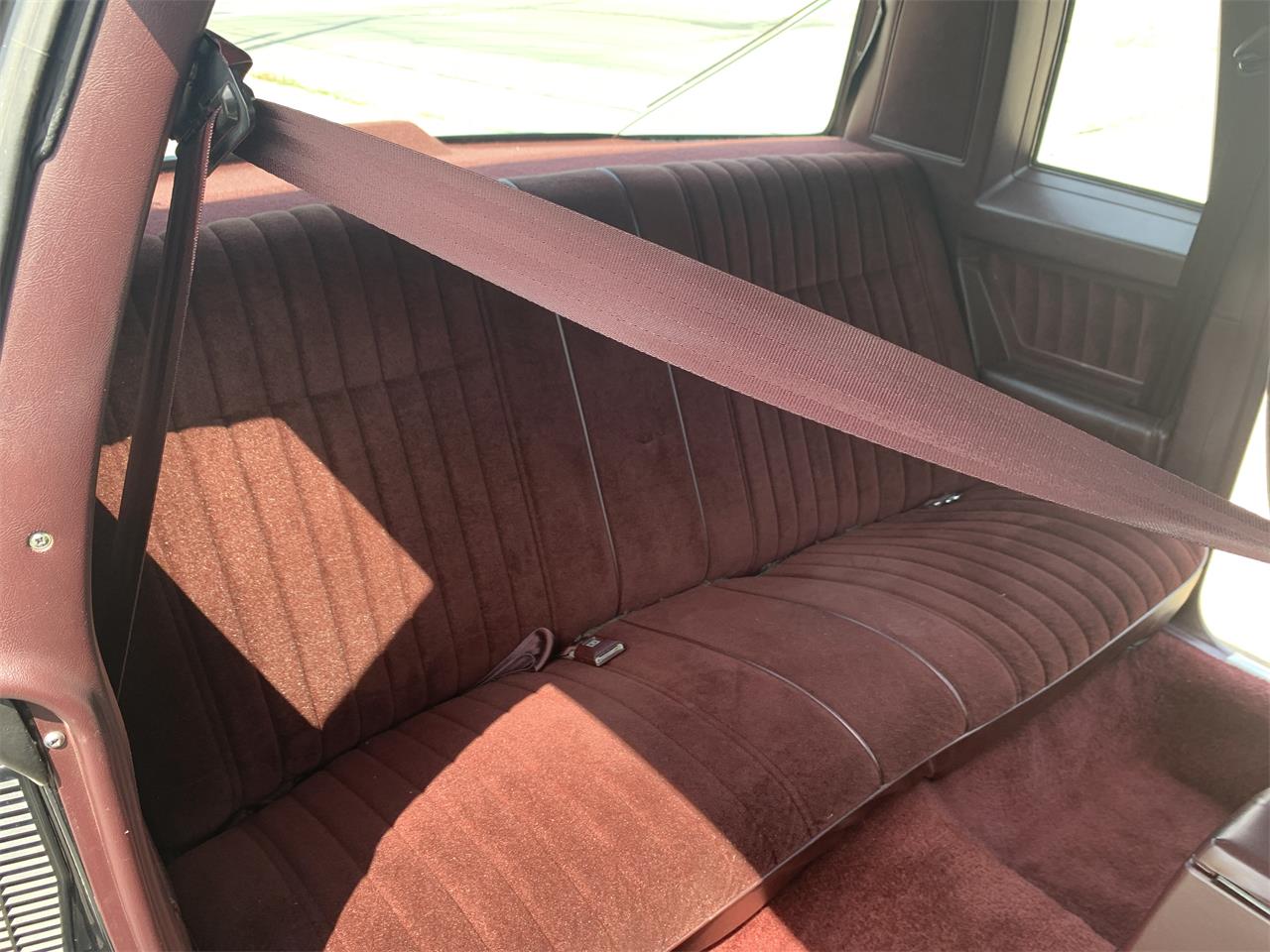 Chevrolet-Monte-carlo-ss-aerocoupe-1987-Black-Burgandy-10