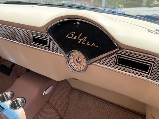Chevrolet-Nomad-1955-Orange-Beige-15