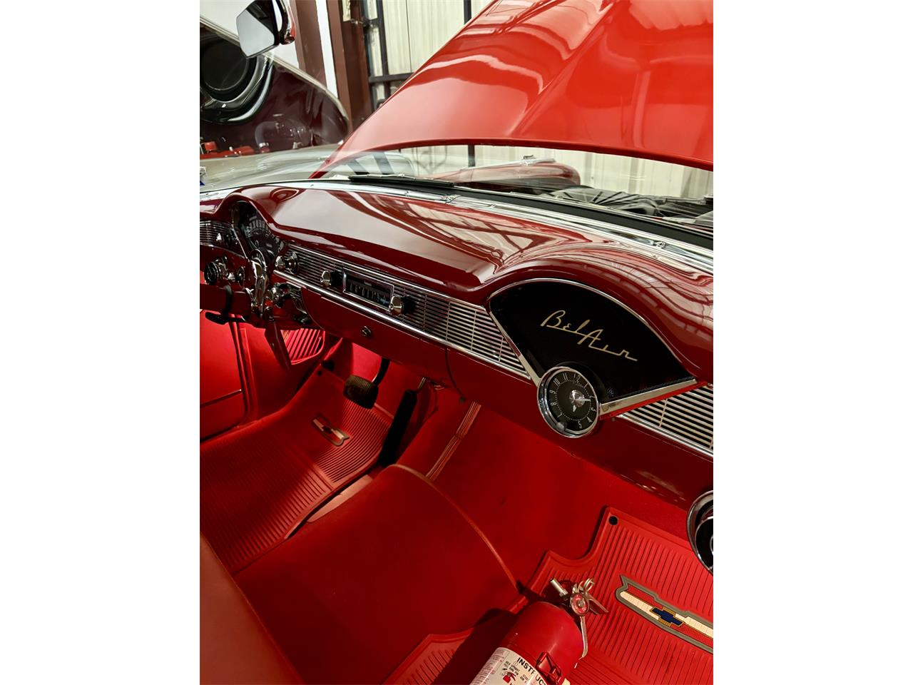 Chevrolet-Nomad-1956-Red-White-Red-White-14