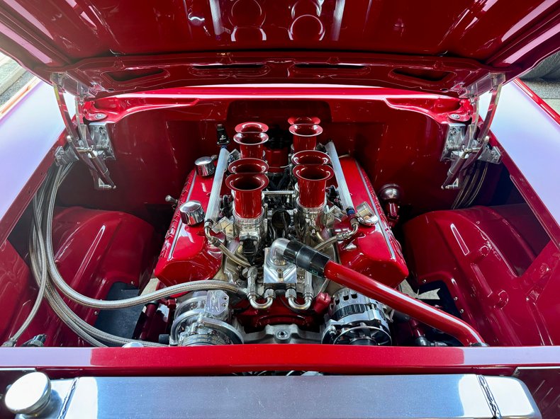 Chevrolet-Nomad-1957-Bright-Red-Brown-11