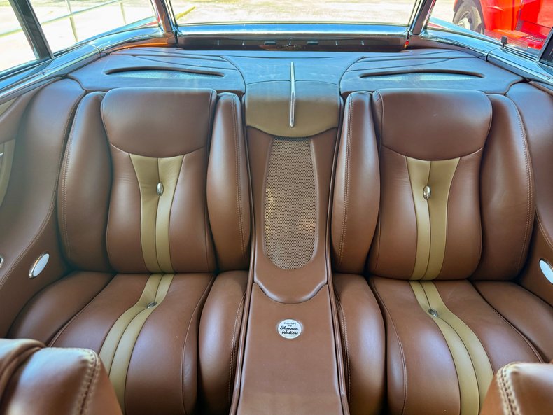 Chevrolet-Nomad-1957-Bright-Red-Brown-9