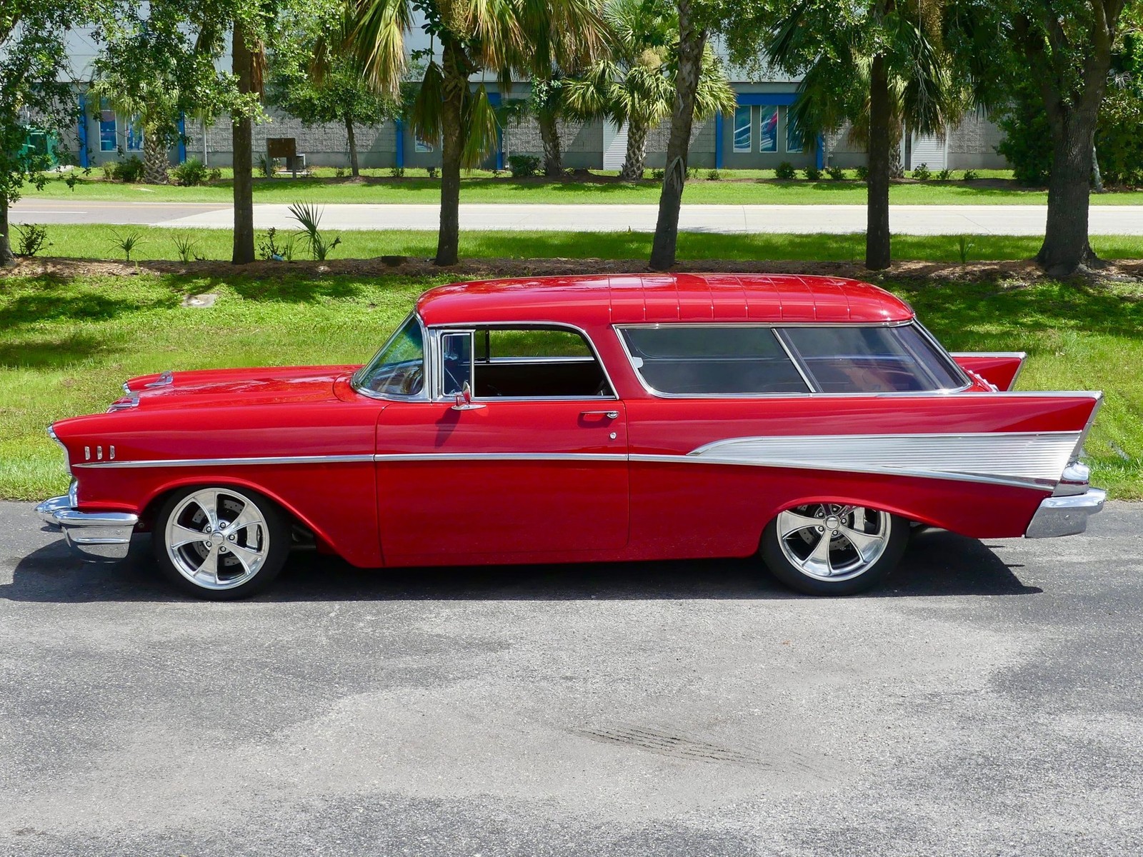 Chevrolet-Nomad-1957-Hatchback-10