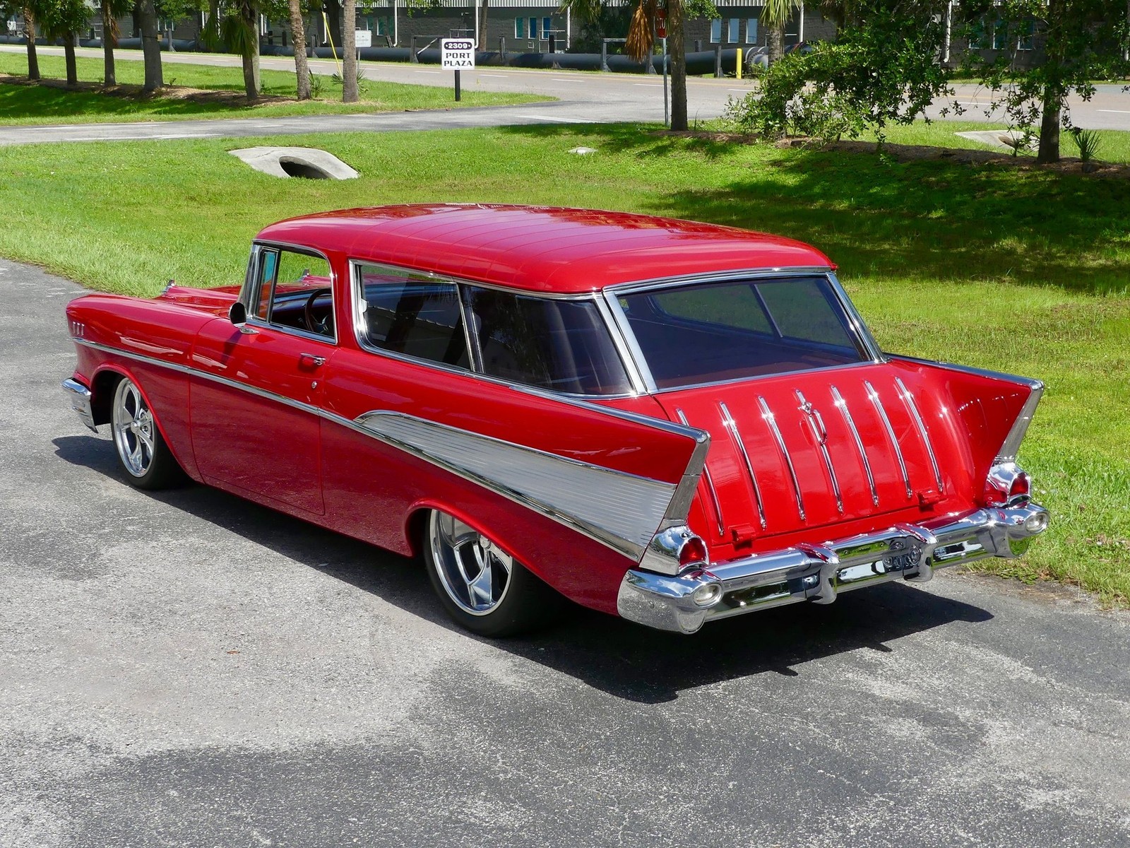Chevrolet-Nomad-1957-Hatchback-13