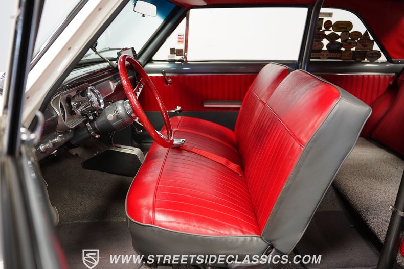 Chevrolet-Nova-1963-White-Red-12