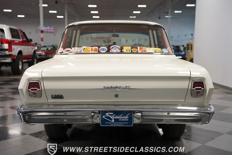Chevrolet-Nova-1963-White-Red-17