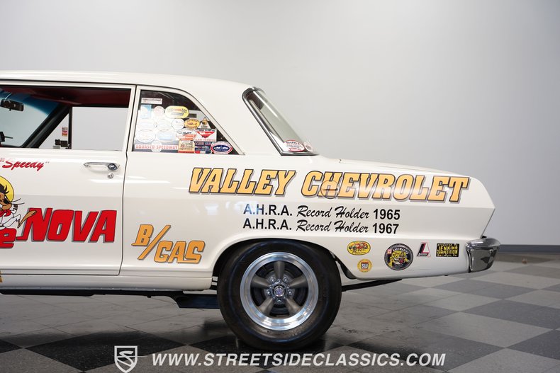 Chevrolet-Nova-1963-White-Red-2