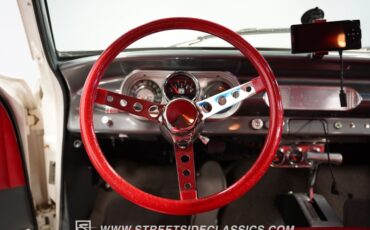 Chevrolet-Nova-1963-White-Red-33