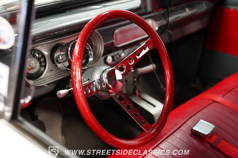 Chevrolet-Nova-1963-White-Red-7