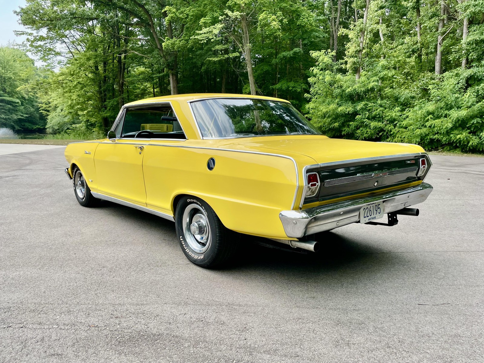 Chevrolet-Nova-1964-2-Door-Sport-Coupe-10