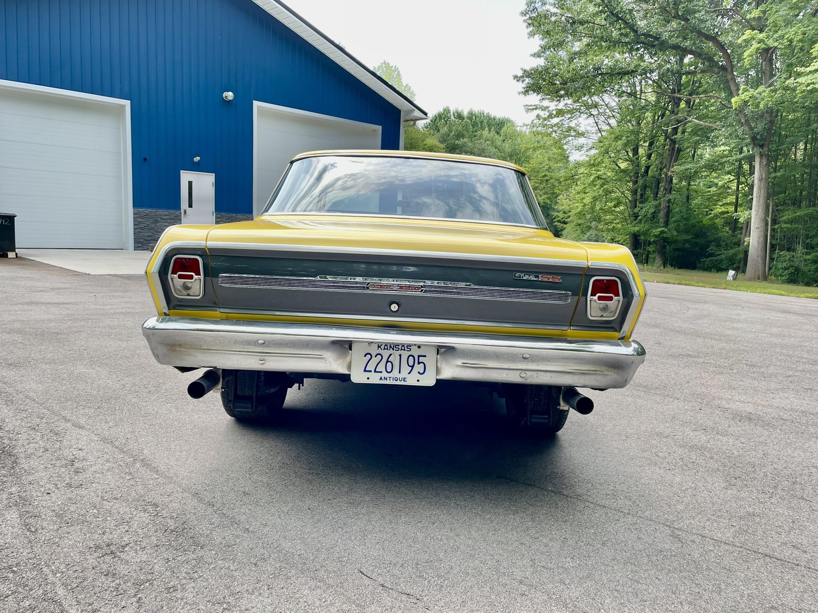 Chevrolet-Nova-1964-2-Door-Sport-Coupe-11