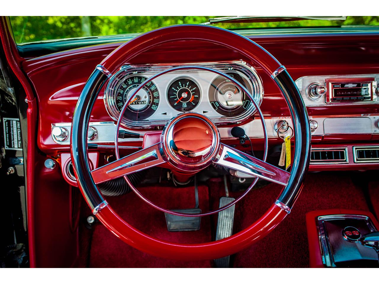 Chevrolet-Nova-1965-Metallic-Black-Red-27