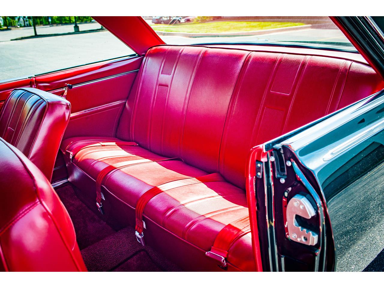Chevrolet-Nova-1965-Metallic-Black-Red-28