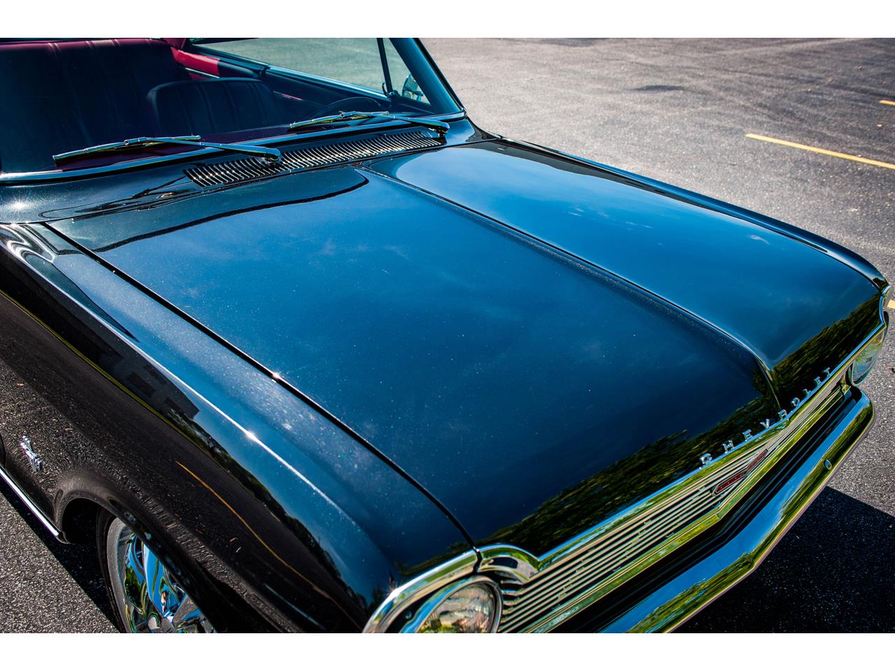 Chevrolet-Nova-1965-Metallic-Black-Red-3