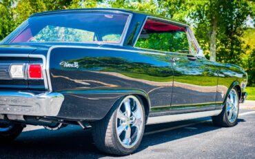 Chevrolet-Nova-1965-Metallic-Black-Red-4