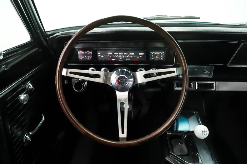 Chevrolet-Nova-1966-Artesian-Turquoise-Black-16