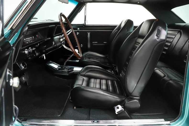Chevrolet-Nova-1966-Artesian-Turquoise-Black-24