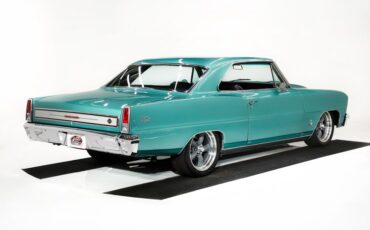 Chevrolet-Nova-1966-Artesian-Turquoise-Black-26