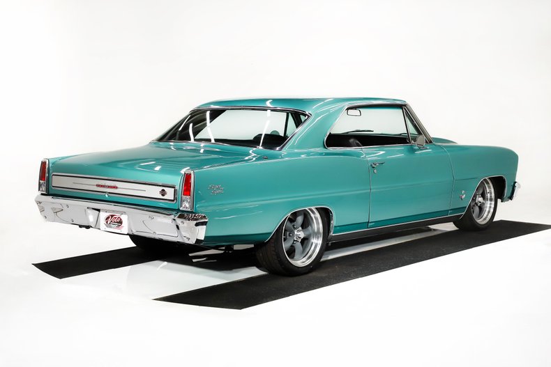 Chevrolet-Nova-1966-Artesian-Turquoise-Black-26