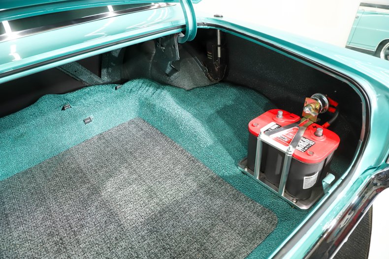 Chevrolet-Nova-1966-Artesian-Turquoise-Black-42