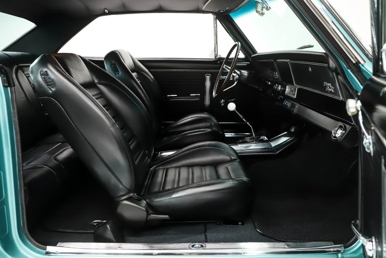 Chevrolet-Nova-1966-Artesian-Turquoise-Black-49