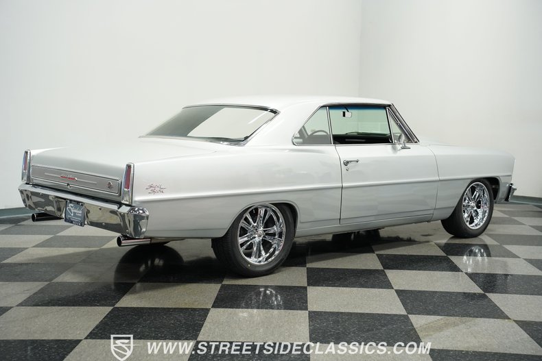 Chevrolet-Nova-1966-Silver-Black-15