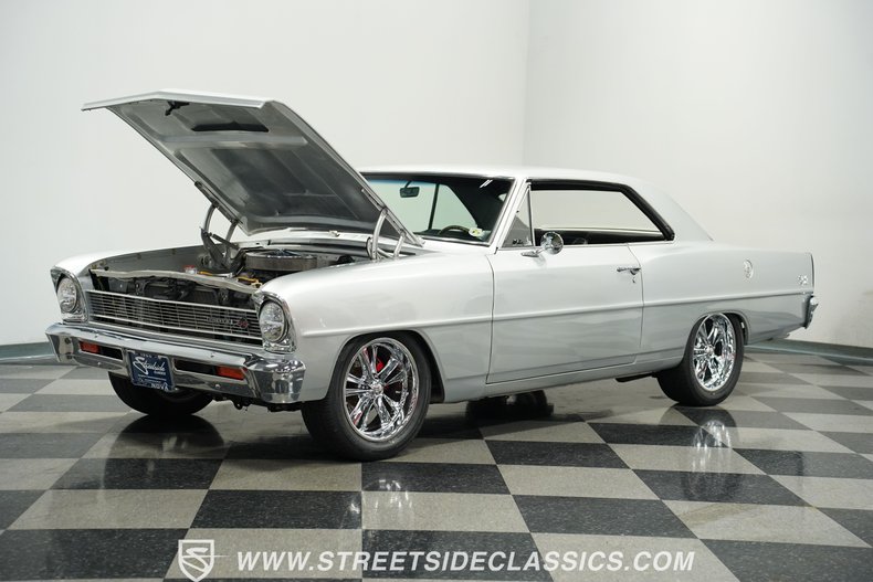 Chevrolet-Nova-1966-Silver-Black-31
