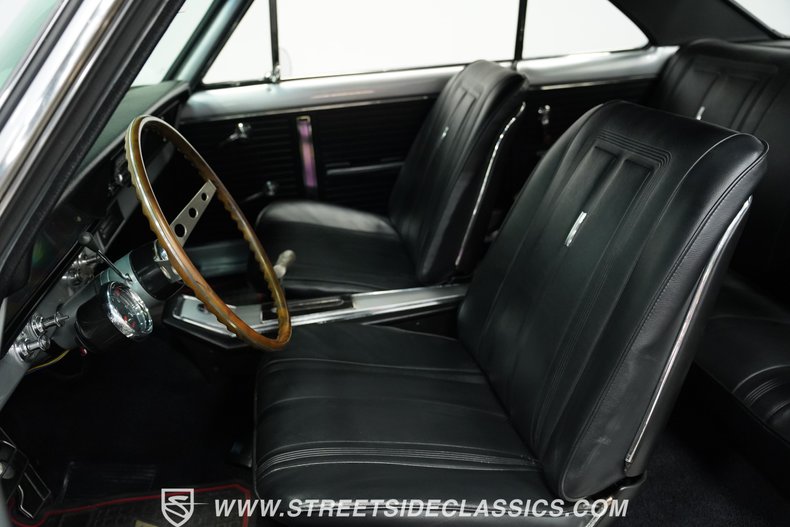 Chevrolet-Nova-1966-Silver-Black-42