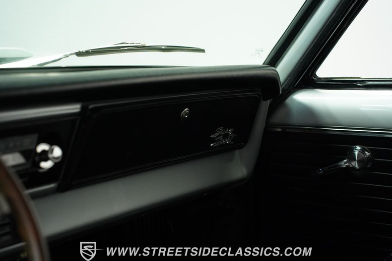 Chevrolet-Nova-1966-Silver-Black-43