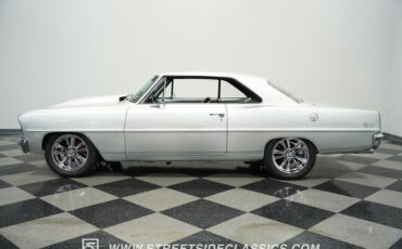 Chevrolet-Nova-1966-Silver-Black-5