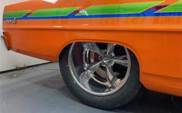 Chevrolet-Nova-1966-Tangelo-Pearl-Orange-Black-1