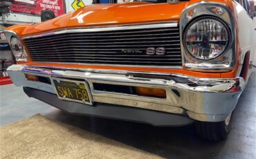Chevrolet-Nova-1966-Tangelo-Pearl-Orange-Black-11
