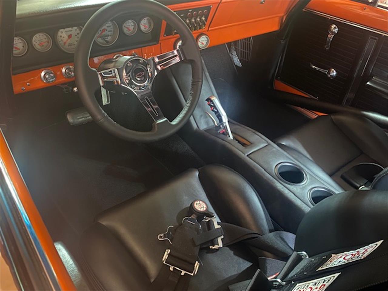 Chevrolet-Nova-1966-Tangelo-Pearl-Orange-Black-16