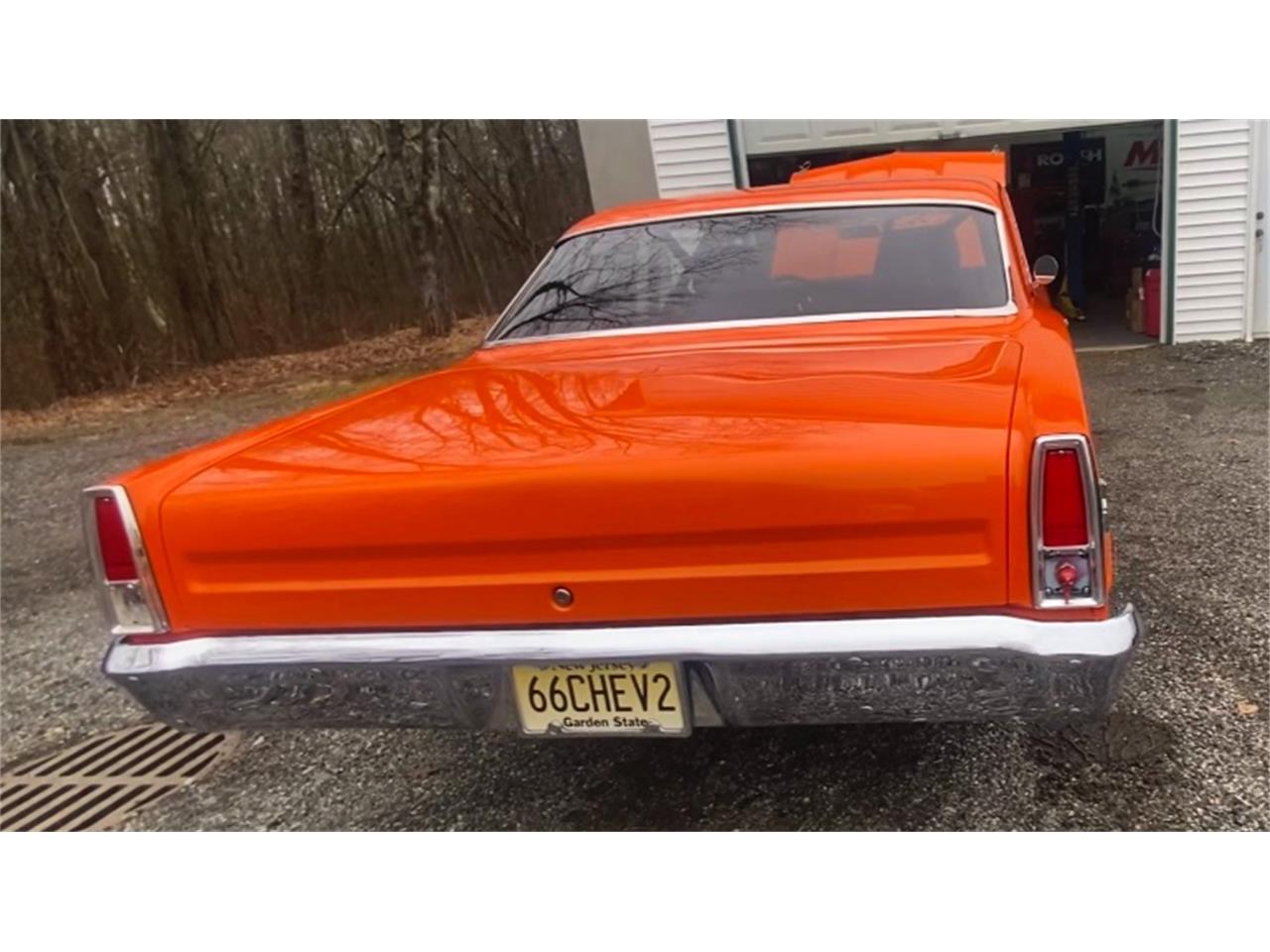 Chevrolet-Nova-1966-Tangelo-Pearl-Orange-Black-6