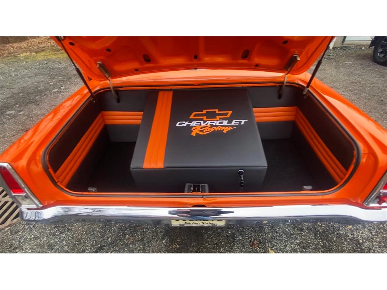 Chevrolet-Nova-1966-Tangelo-Pearl-Orange-Black-7