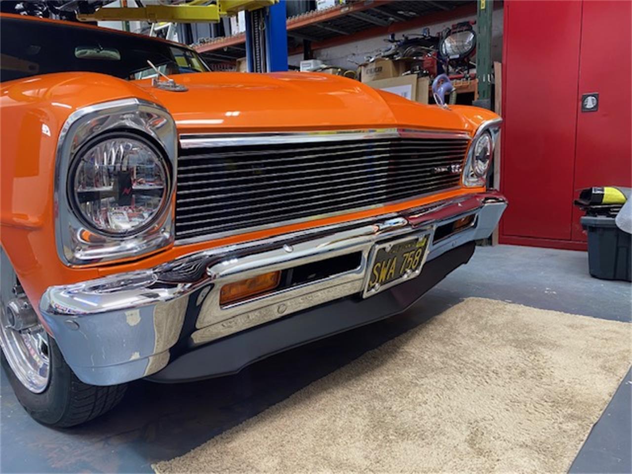 Chevrolet-Nova-1966-Tangelo-Pearl-Orange-Black-9