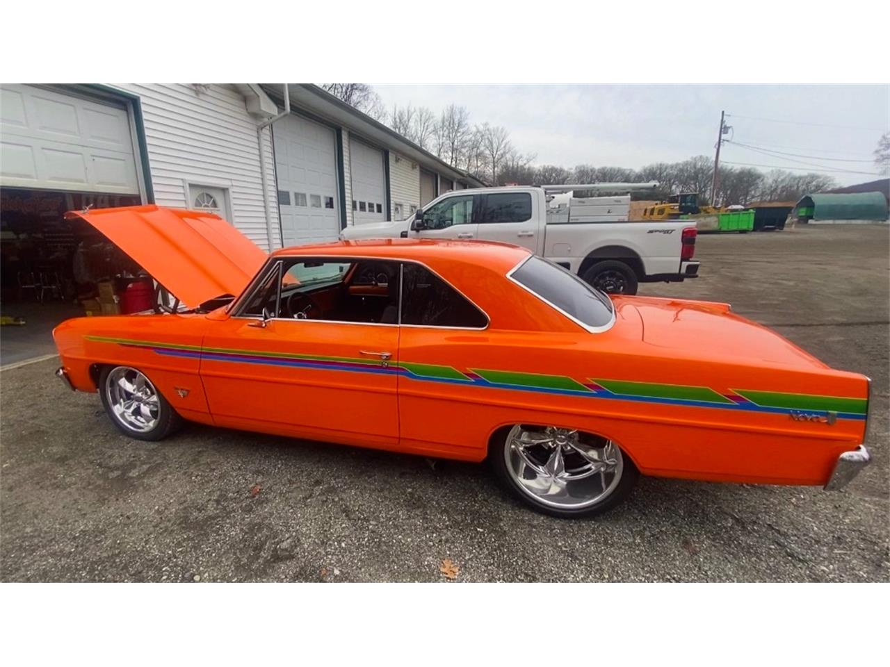 Chevrolet-Nova-1966-Tangelo-Pearl-Orange-Black