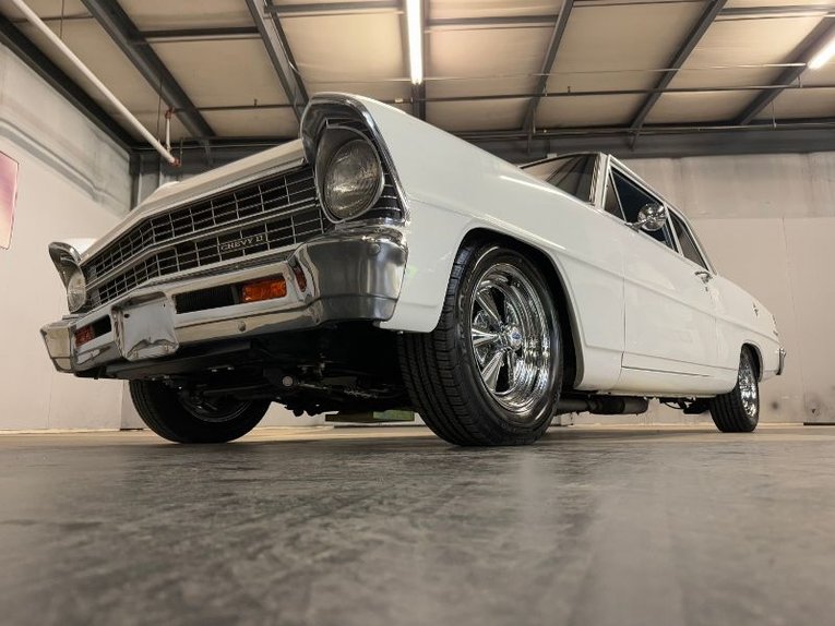 Chevrolet-Nova-1966-White-Blue-15