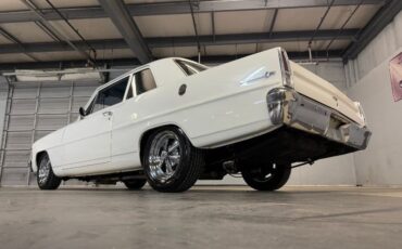 Chevrolet-Nova-1966-White-Blue-2
