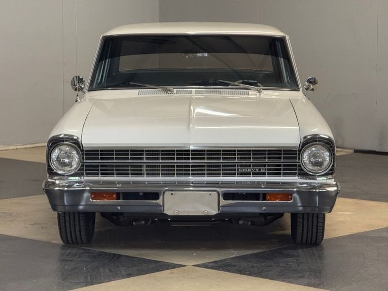 Chevrolet-Nova-1966-White-Blue-35