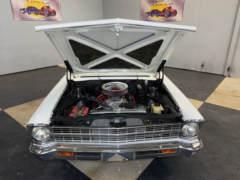 Chevrolet-Nova-1966-White-Blue-38