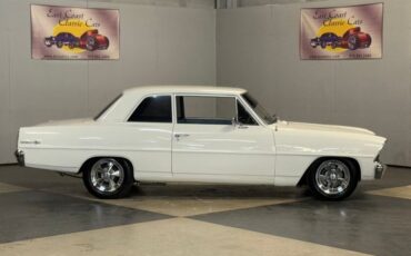 Chevrolet-Nova-1966-White-Blue-44