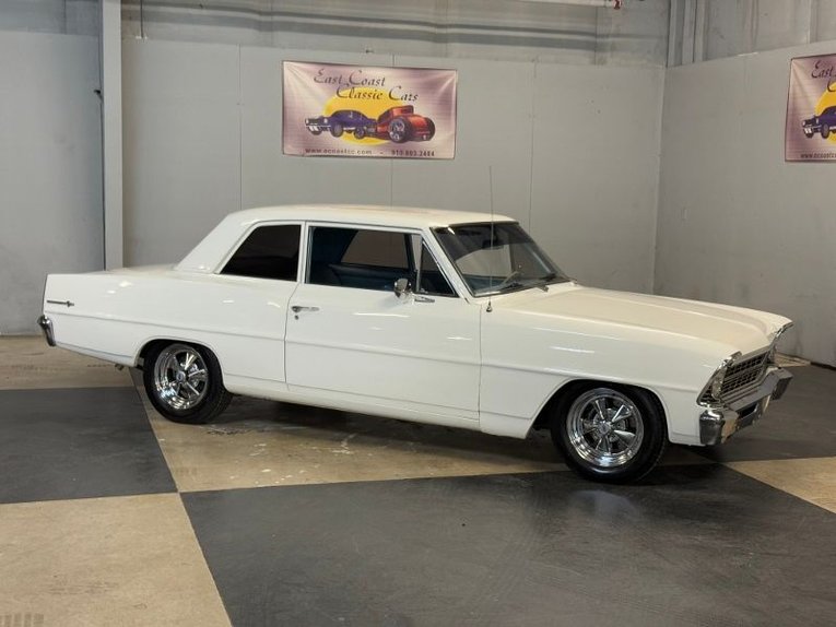 Chevrolet-Nova-1966-White-Blue-45